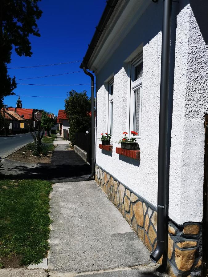 Lehel Apartman Keszthely Exterior photo